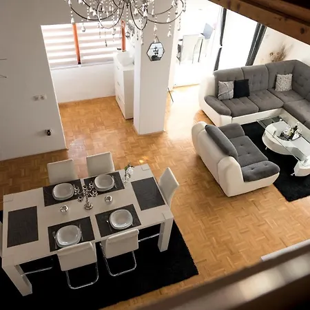 Natura With Private Pool Apartman *
