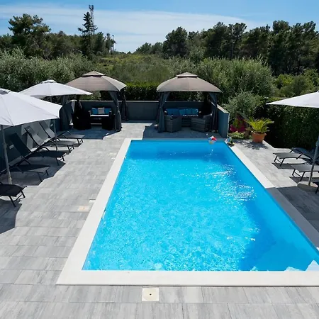 Daire Natura With Private Pool
