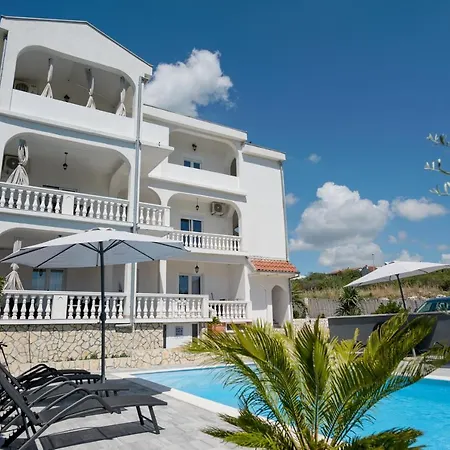 Daire Natura With Private Pool *