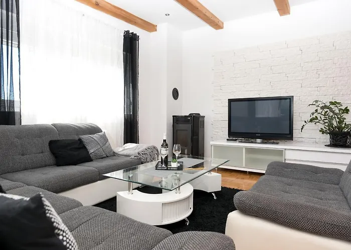 Natura With Private Pool Zadar