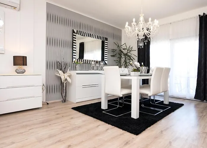 Appartement Natura With Private Pool