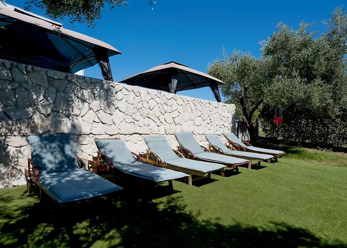 Natura With Private Pool Appartement *