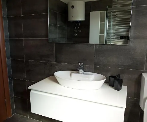 Natura With Private Pool Apartment