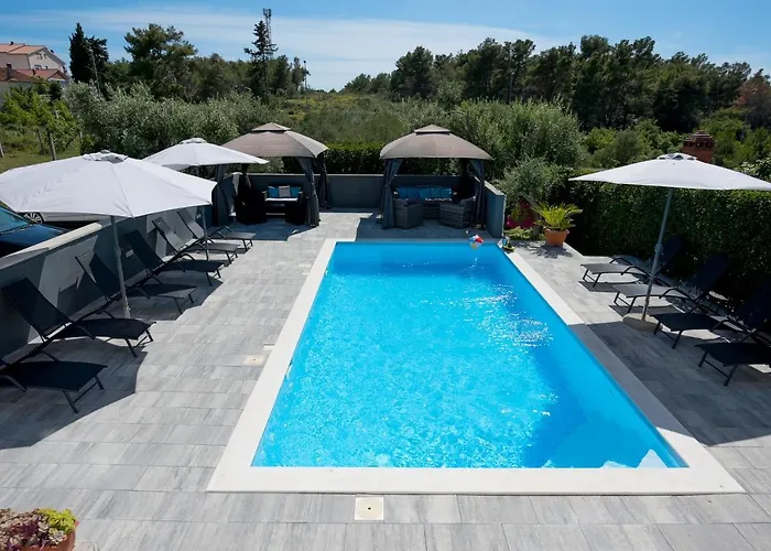 Apartment Natura With Private Pool