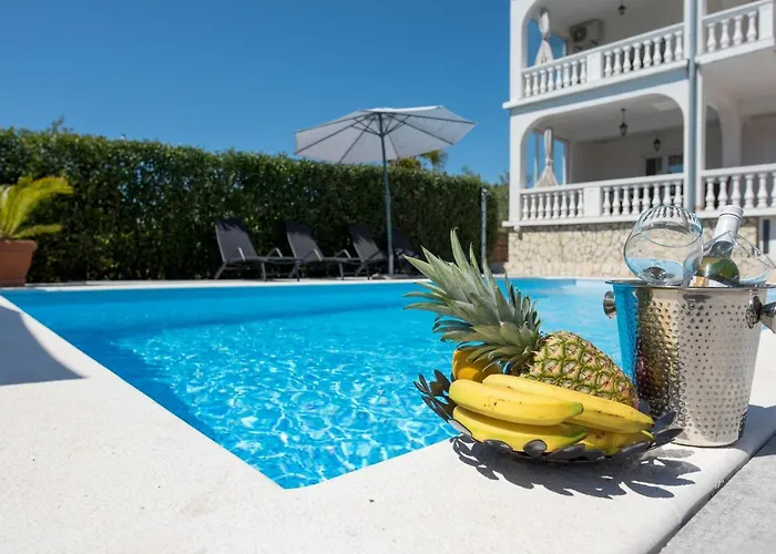 Natura With Private Pool Apartment Zadar